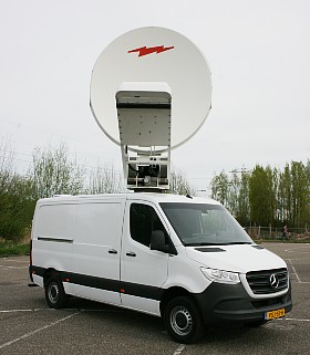 Newslive launch new SNG satellite truck with 2.4m antenna in Holland.